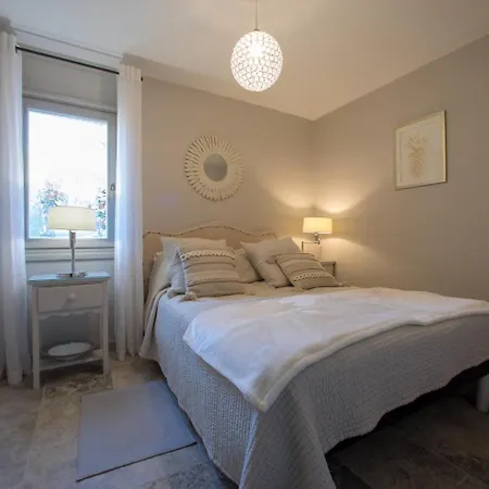Guerre Vieille Sleeps 8 Pool Air Con Wifi Villa Grimaud